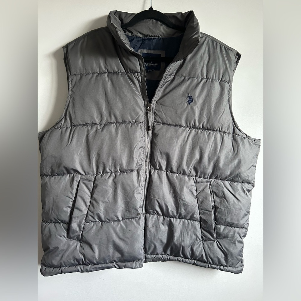 U.S. Polo Assn. Men's Charcoal Puffer Vest